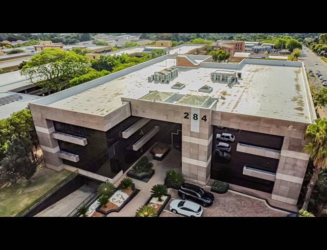 242M² OFFICE TO LET IN FERNDALE
